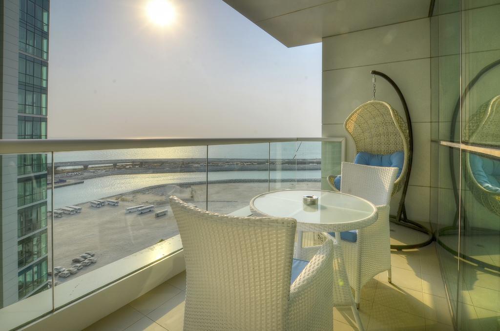 Lovely 2Br With Assistant Room In Al Bateen Residences Jbr By Deluxe Holiday Homes Dubai Exterior photo