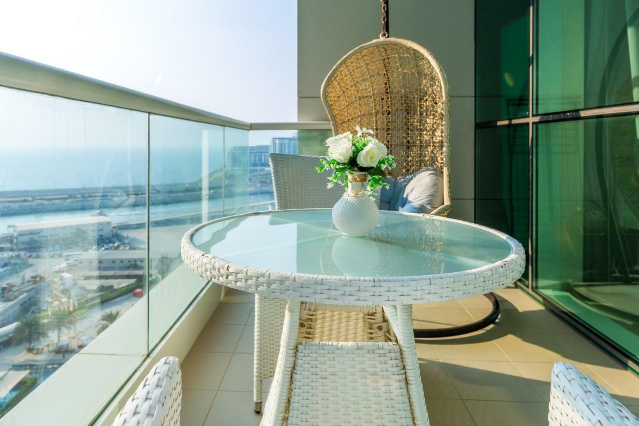 Lovely 2Br With Assistant Room In Al Bateen Residences Jbr By Deluxe Holiday Homes Dubai Exterior photo